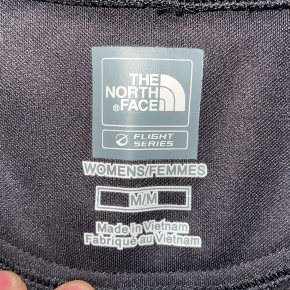 The North Face 1/2 zip, Flight series • Women’s Medium - Picture 5 of 8